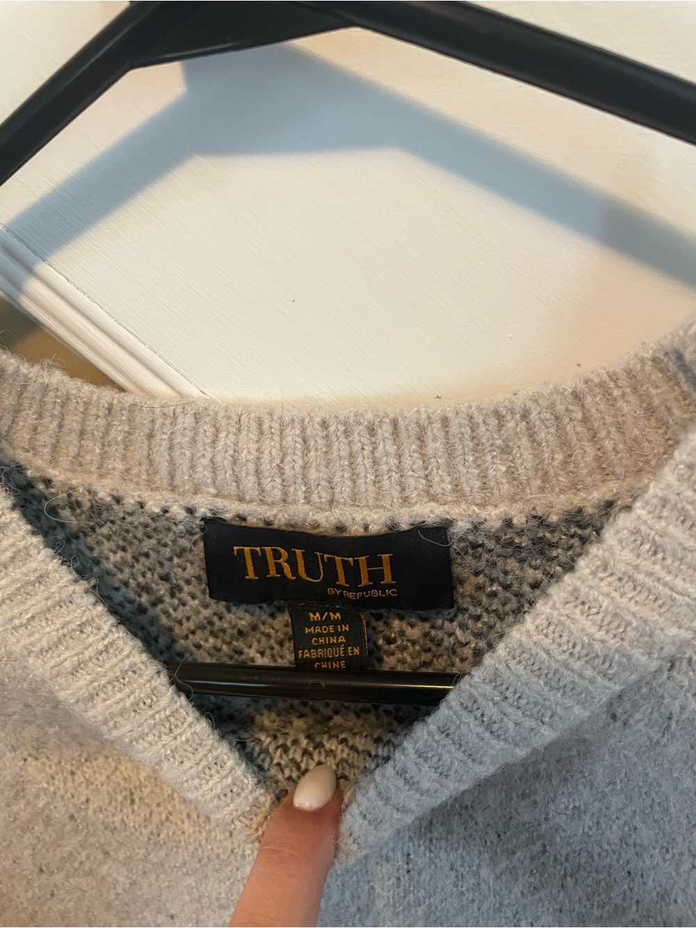 TRUTH Beige Crewneck Sweater with Black and White Floral Motif - Picture 2 of 3